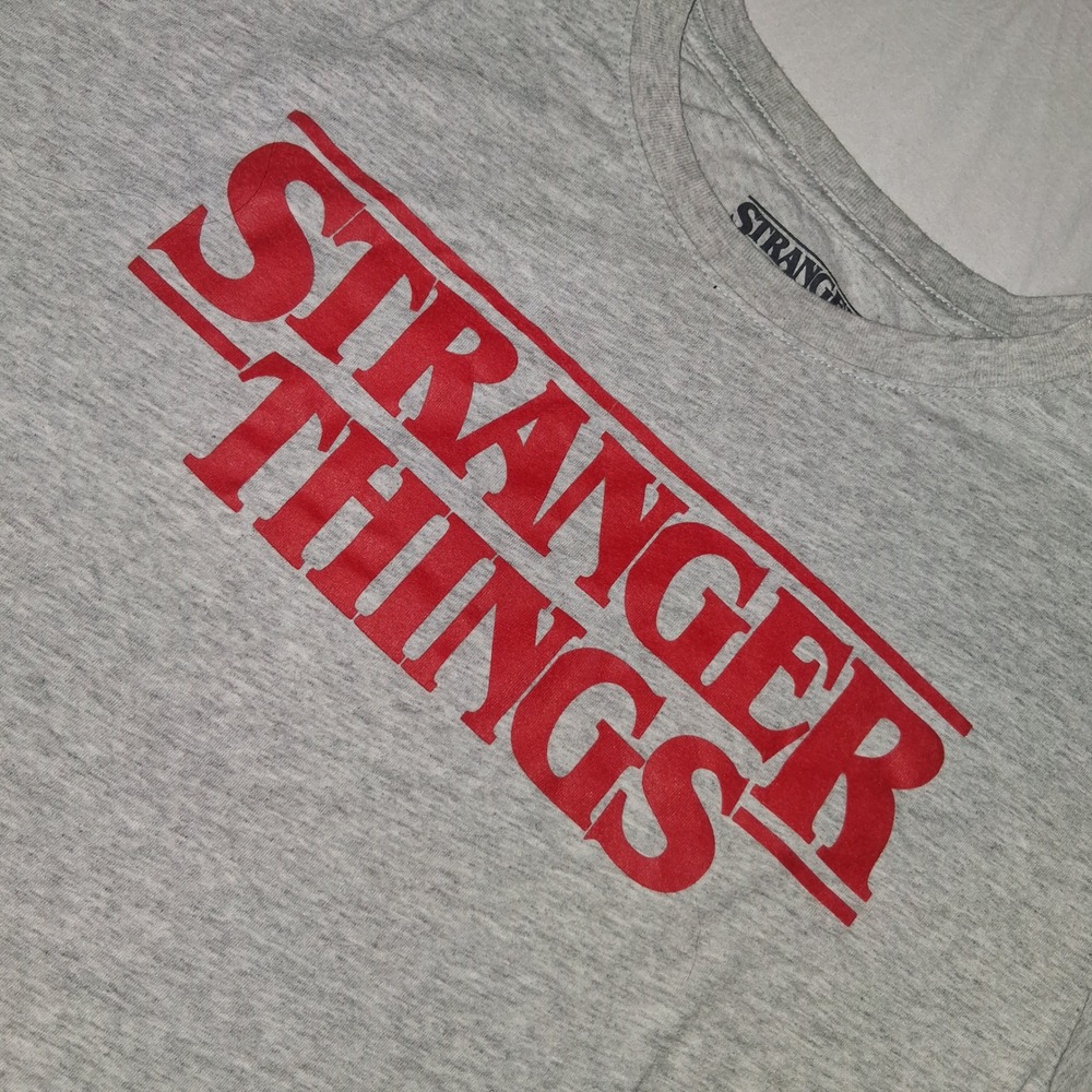 Stranger Things Graphic T‎ Shirt Men's 2X EEGEEG XXL Grey Red Logo TV Show